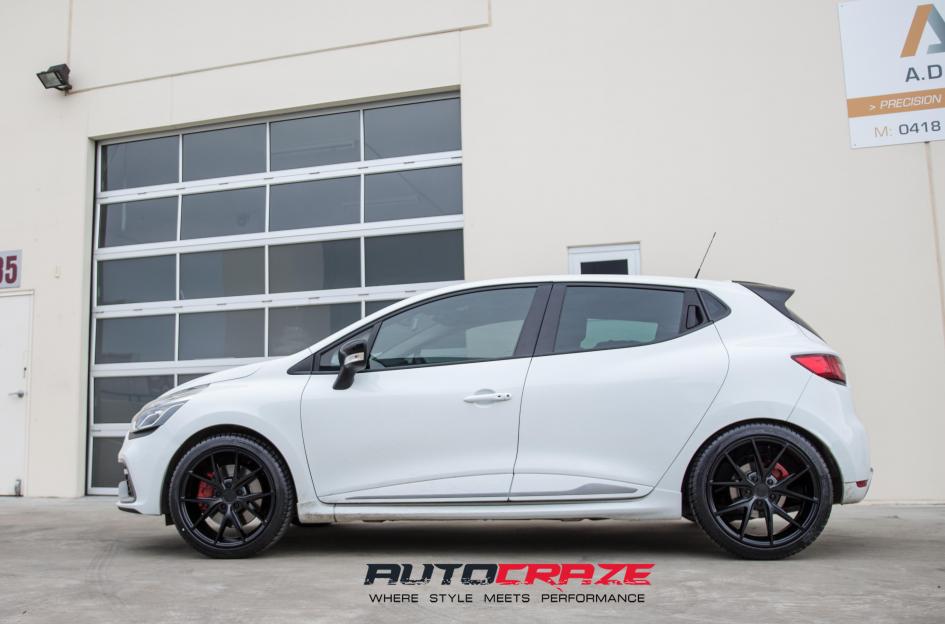 RENAULT CLIO MISANO MATTE BLACK